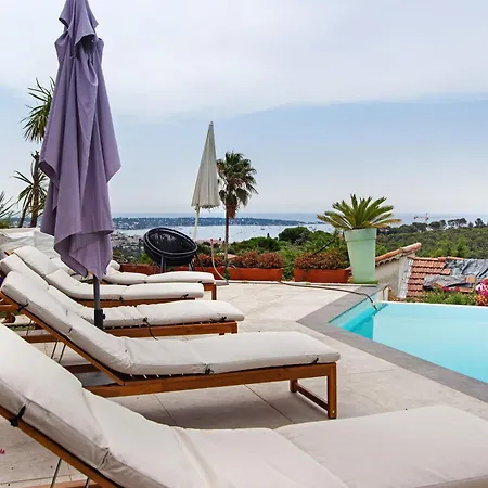 La Buissoniere Tatil Evi